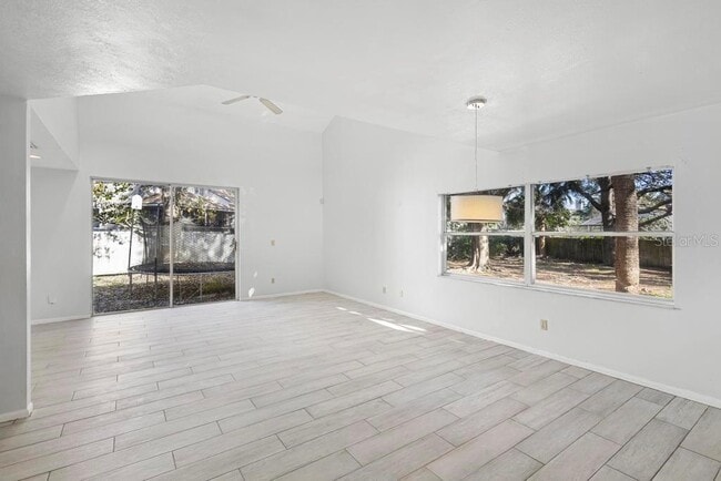 Building Photo - 7219 Hunterdon Dr