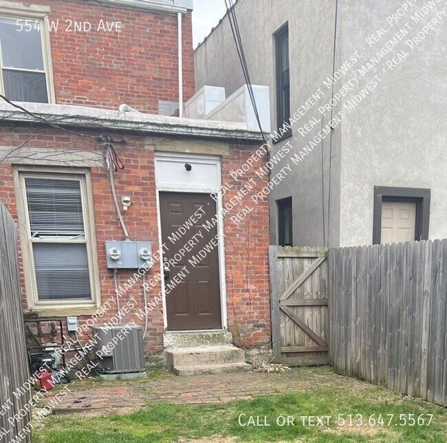 Foto del edificio - 554 W 2nd Ave