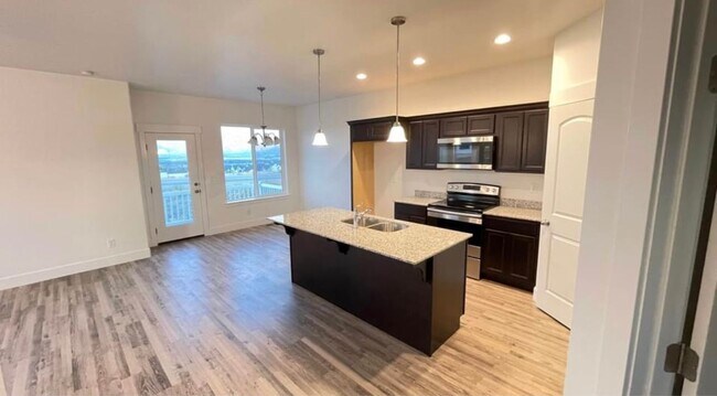 Building Photo - 4378 W Hemsley Ln