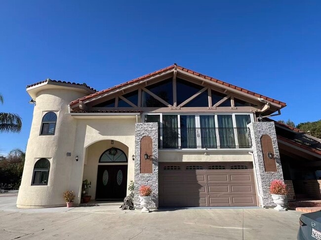 Building Photo - 2911 Hawk Rd