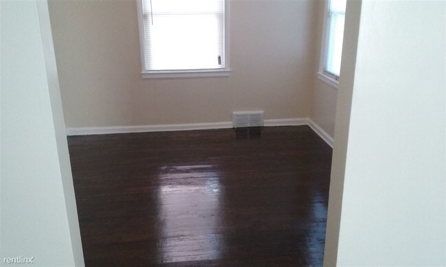Building Photo - 3 br, 1.5 bath House - 11675 Penrod St
