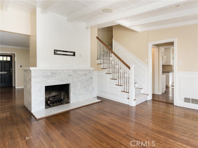 Building Photo - 3220 Palos Verdes Dr N