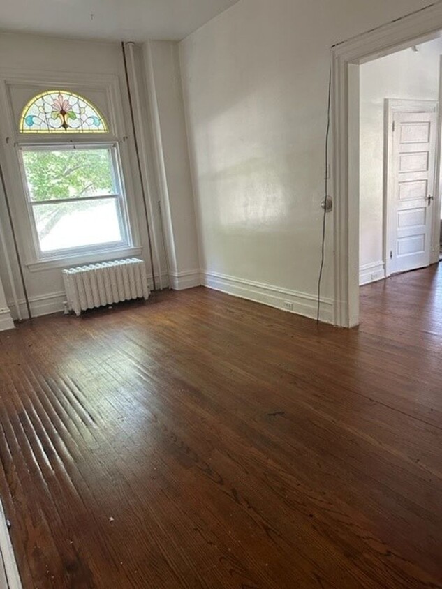Primary Photo - 50 N West End Ave