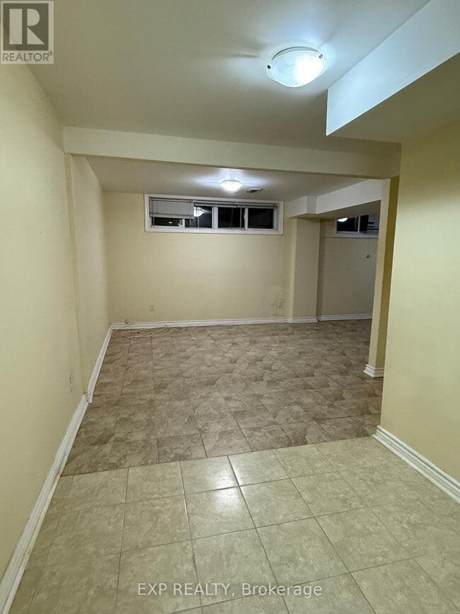 Building Photo - 17 Gable Dr