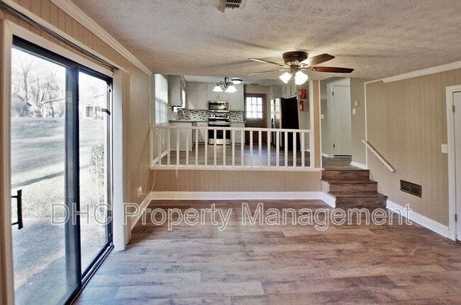 Building Photo - 7913 Stanebrook Dr