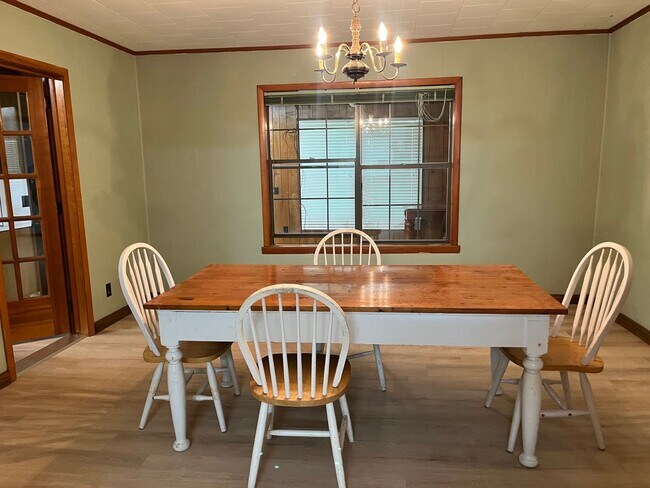 Foto del edificio - Charming 3 Bedroom, 3 bath farmhouse in Lee