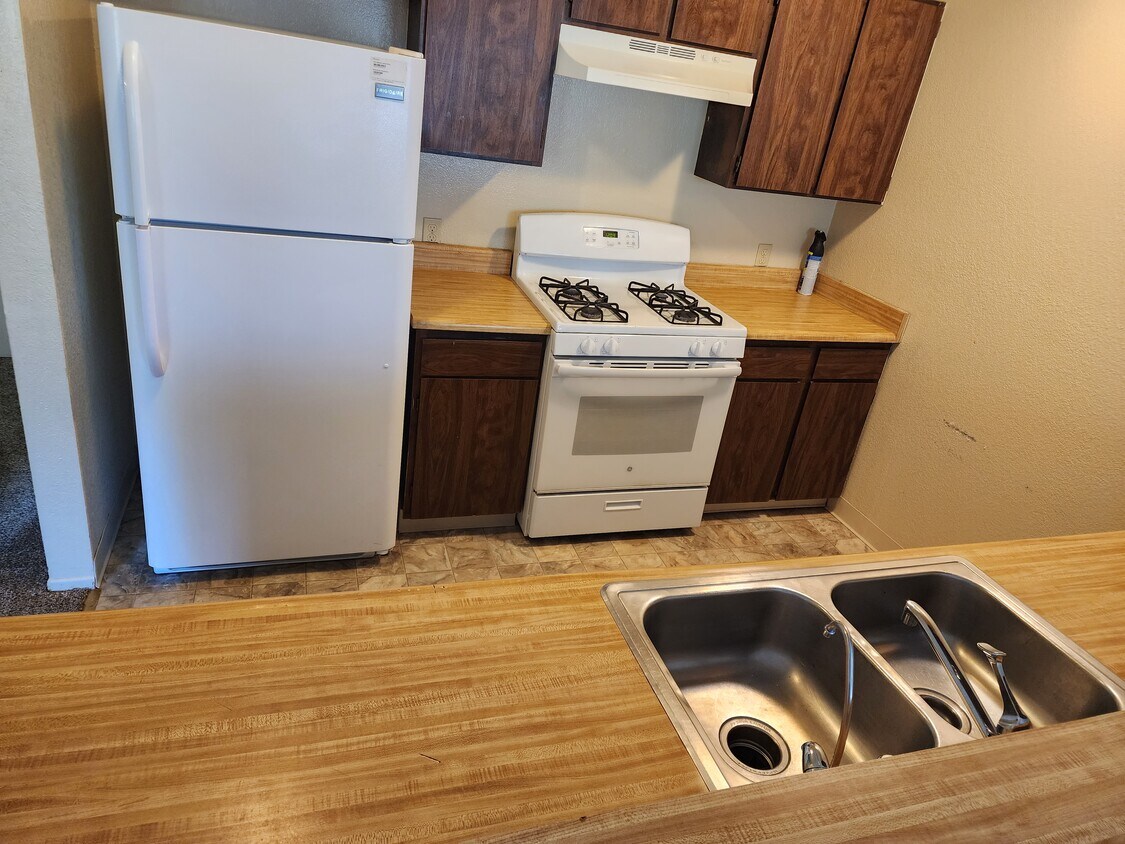 Foto del edificio - 7240 Sombrilla Ave