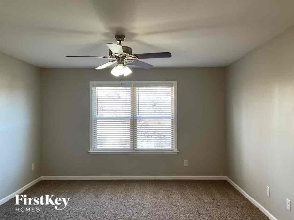 Foto del edificio - 2104 Aringill Ln