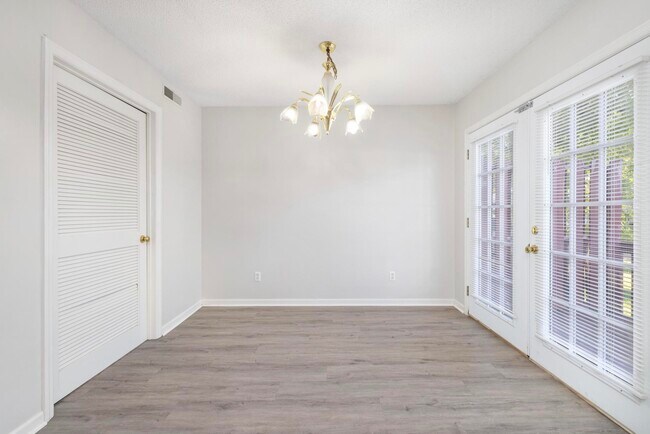 Foto del edificio - 3115 W Walnut St