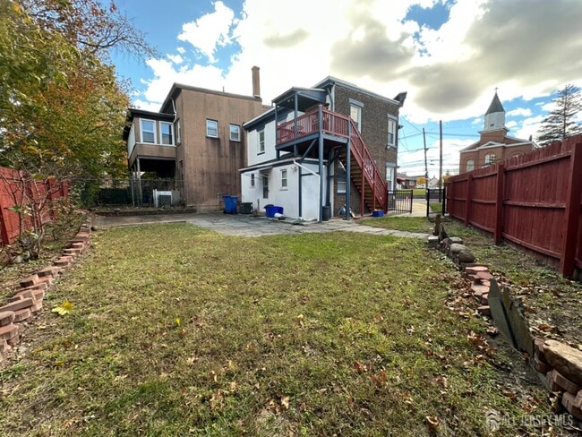 Foto del edificio - 151 N Broadway