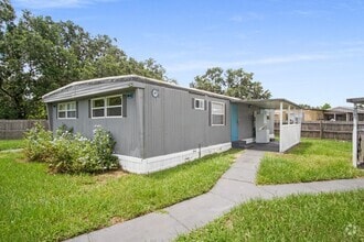 Building Photo - 26 Forest Dr