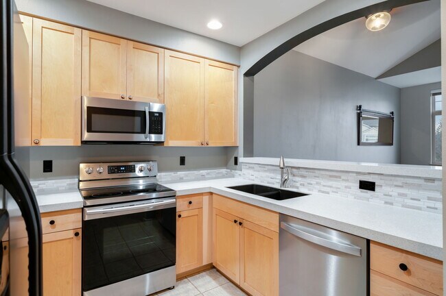 Foto del edificio - 5600 Harbour Pointe Blvd