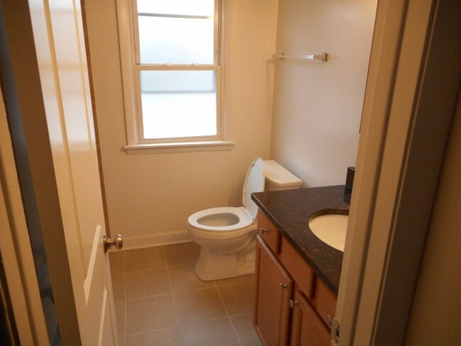 Foto del edificio - 240 N Smith St