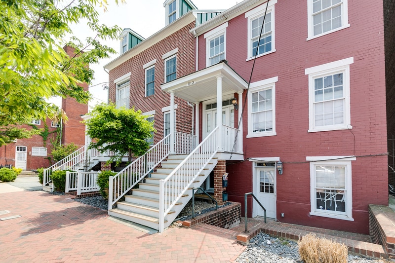 Primary Photo - 211 N 18th St