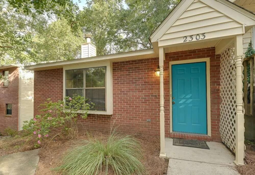 Primary Photo - 2303 La Rue Ct