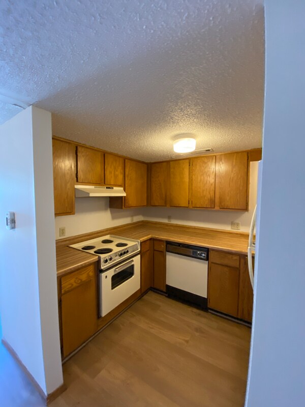 Foto del edificio - 294 W Mountain St