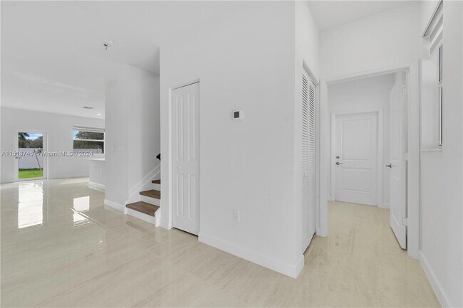 Foto del edificio - 14888 SW 163rd Terrace