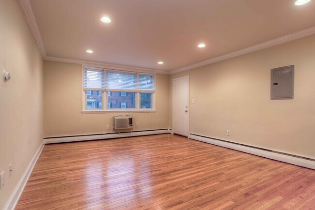 Foto del interior - Paoli Court