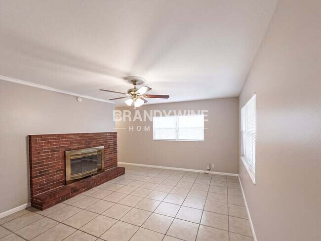 Foto del edificio - 7901 Austin Rd