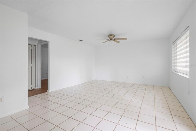 Building Photo - 1834 Bough Ave