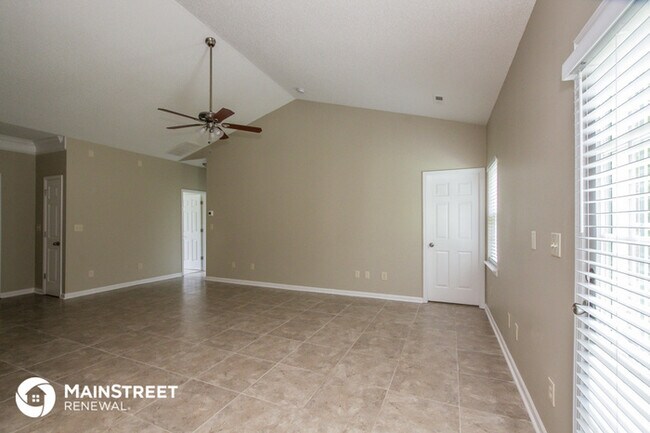 Foto del edificio - 4704 Waterbell Ln