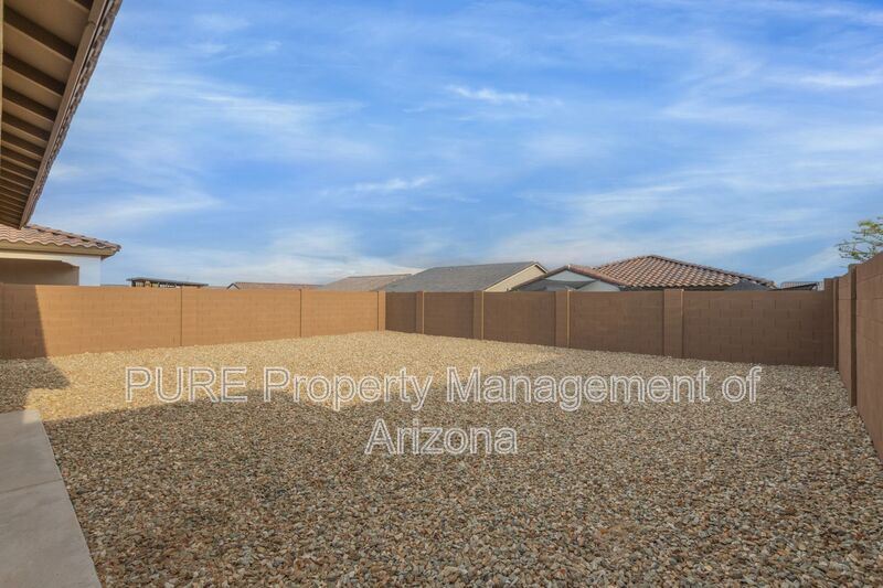Primary Photo - 19427 W College Dr