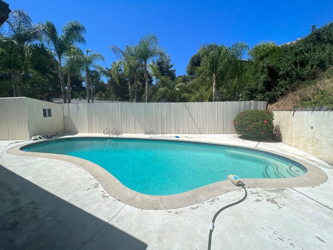 Foto principal - 4BD/2BA House w/ Covered Patio & Pool!