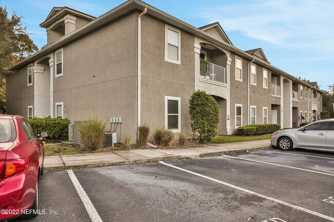 Building Photo - 7920 Merrill Rd