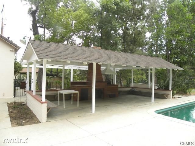 Building Photo - 4 br, 3 bath House - 290 W Orange Grove Ave