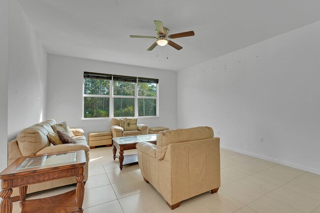 Foto del edificio - 9765 SW Meridian Wy