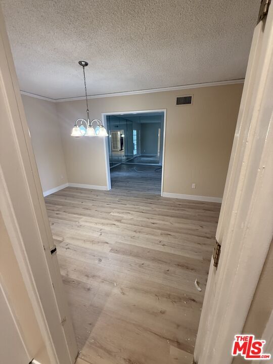 Foto del edificio - 8031 Melba Ave