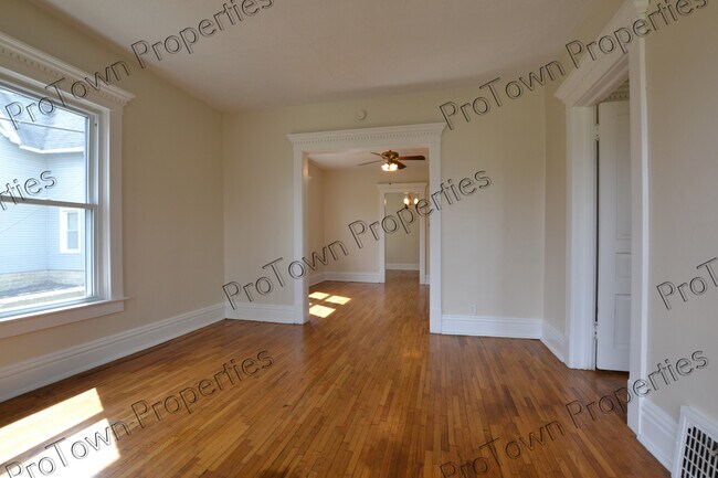 Foto del edificio - 5 S Broadway St