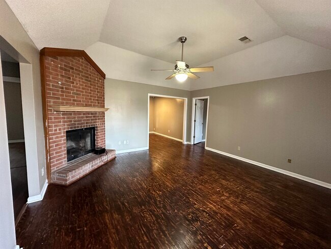 Foto del edificio - 2545 Turnage Valley Dr