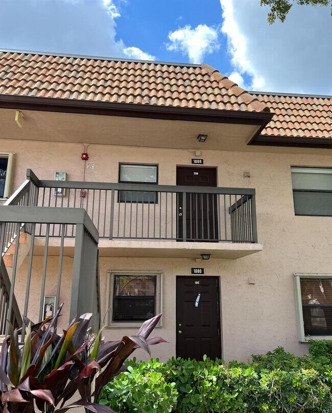 Building Photo - 1088 NW 106th Ter