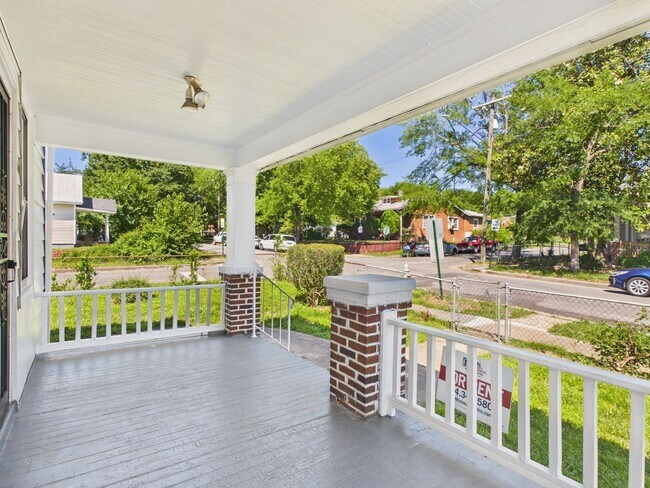 Foto del edificio - 1614 N 19th St