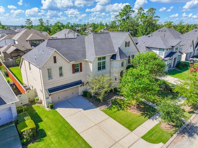 Building Photo - 10467 Lake Palmetto Dr