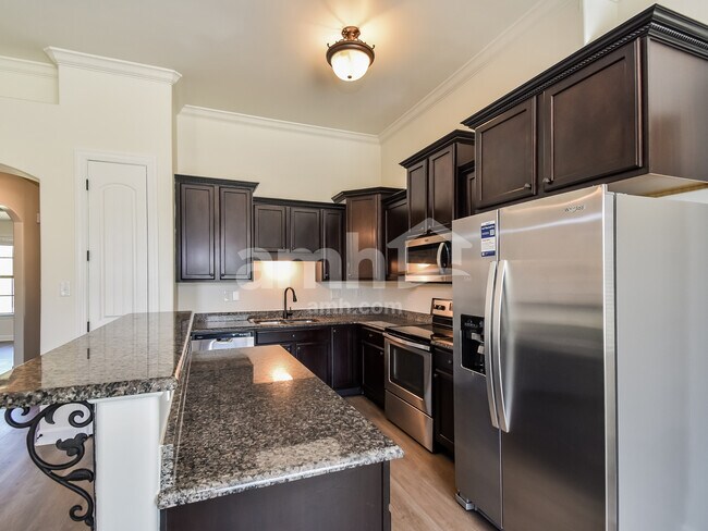 Foto del edificio - 90 Laurel Cove