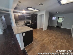 Building Photo - 1215 Colzona Rd