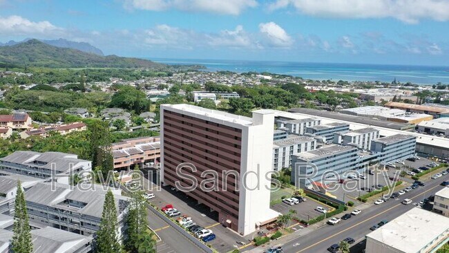 Building Photo - 46-255 Kahuhipa St