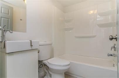 Building Photo - 2580 E 3300 S