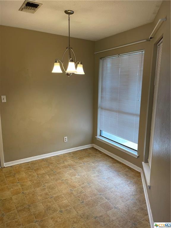 Building Photo - 102 Montego Ct
