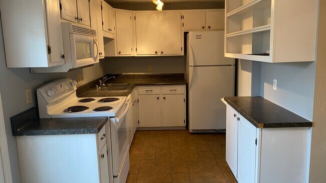 Foto del edificio - 552 Westminister Ln