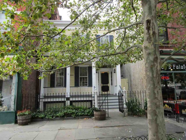Building Photo - 301 Grove St