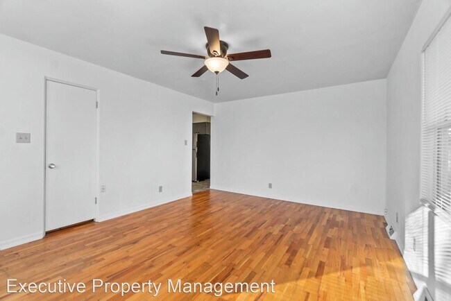 Building Photo - 3 br, 2 bath House - 1137 Landgraf