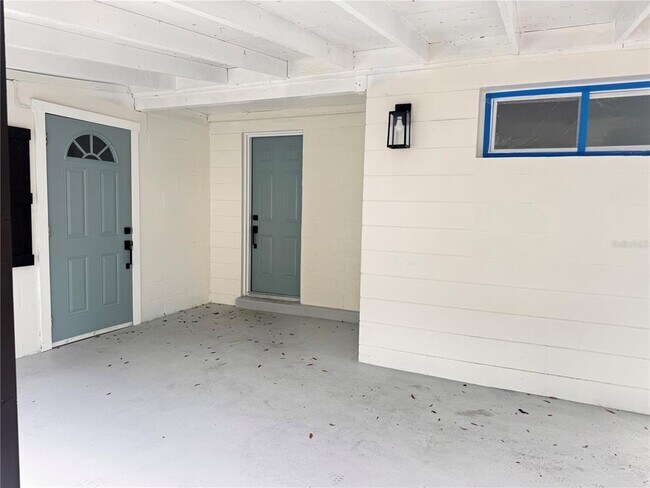 Foto del edificio - 3205 E Shadowlawn Ave