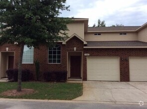 Building Photo - 2200 Hadleigh Hills Ct