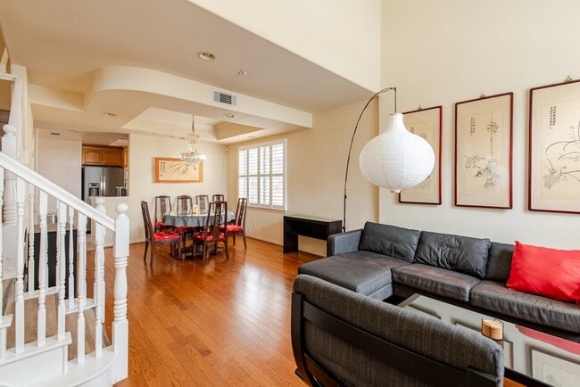 Building Photo - 199 N Lincoln Ave