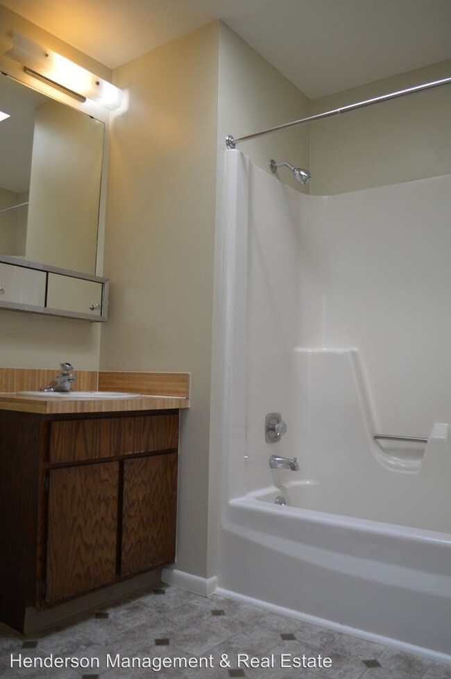 Building Photo - 1600 Edora Ct
