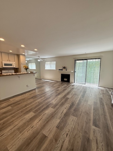Building Photo - 4322 Matilija Ave