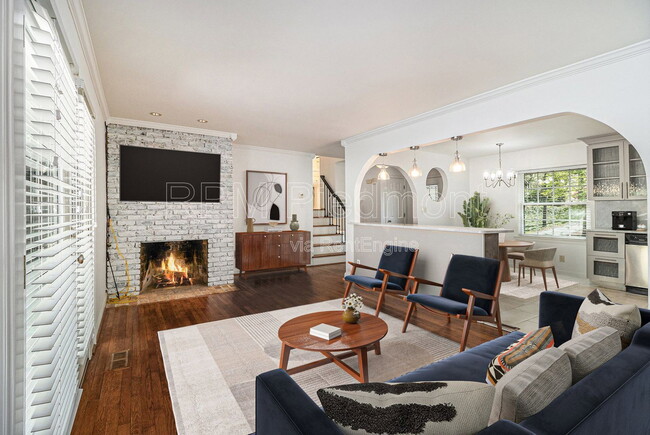 Photo - 2570 Northside Dr NW House